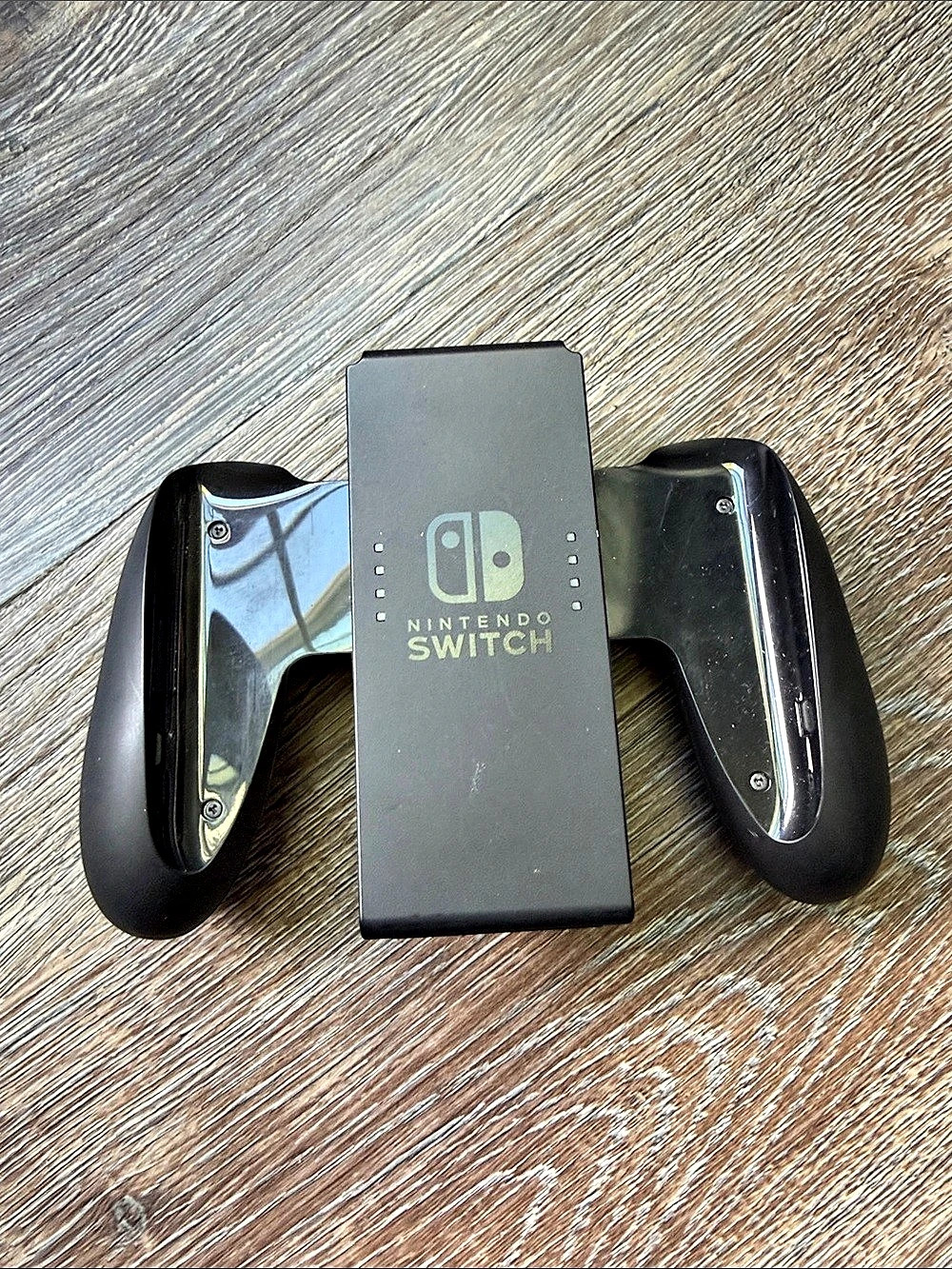 Nintendo (Original) Switch Joy-Con Charging Grip